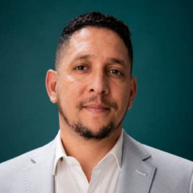 Profile photo of Leonardo Caballero